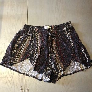 Hollister Flowy Shorts